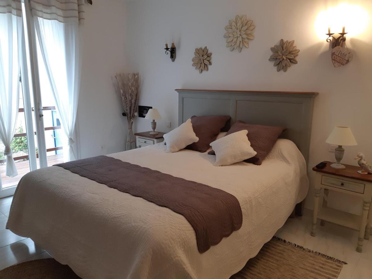 Chambres D'Hotes- Piscine, Spa, Tennis Belcodene Екстериор снимка