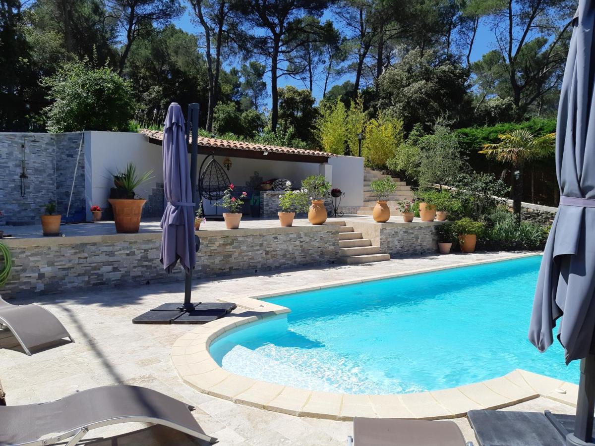 Chambres D'Hotes- Piscine, Spa, Tennis Belcodene Екстериор снимка